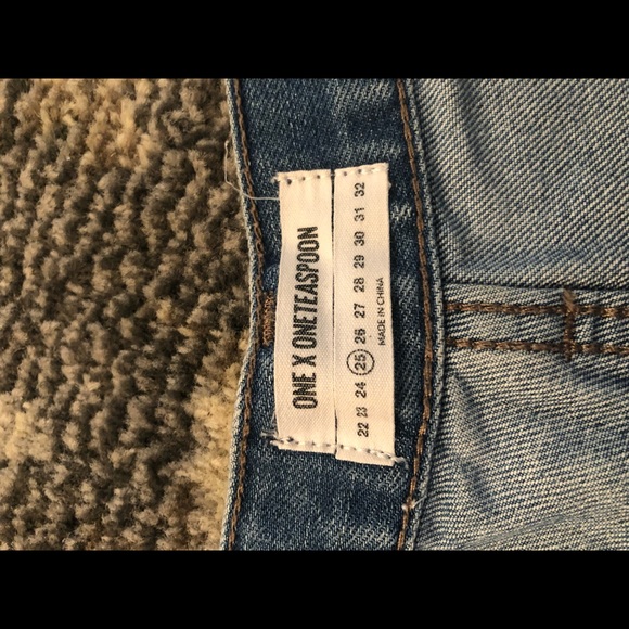 One Teaspoon Shorts Bundle - Picture 8 of 8